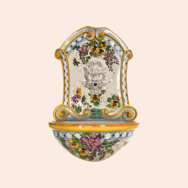 WALL FOUNTAIN WITH HEAD AND FLOWERS